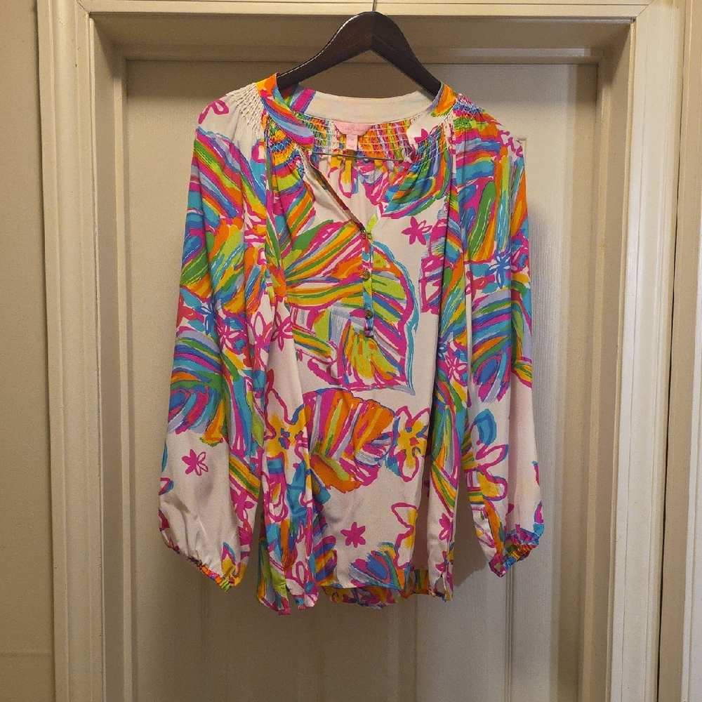 Authentic Lilly Pulitzer Vibrant Multicolor Women's Blouse. A-9.